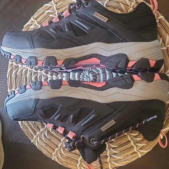 Skechers Outdoor Sneakers Black WO 8.5 LNC - Picture 7 of 8